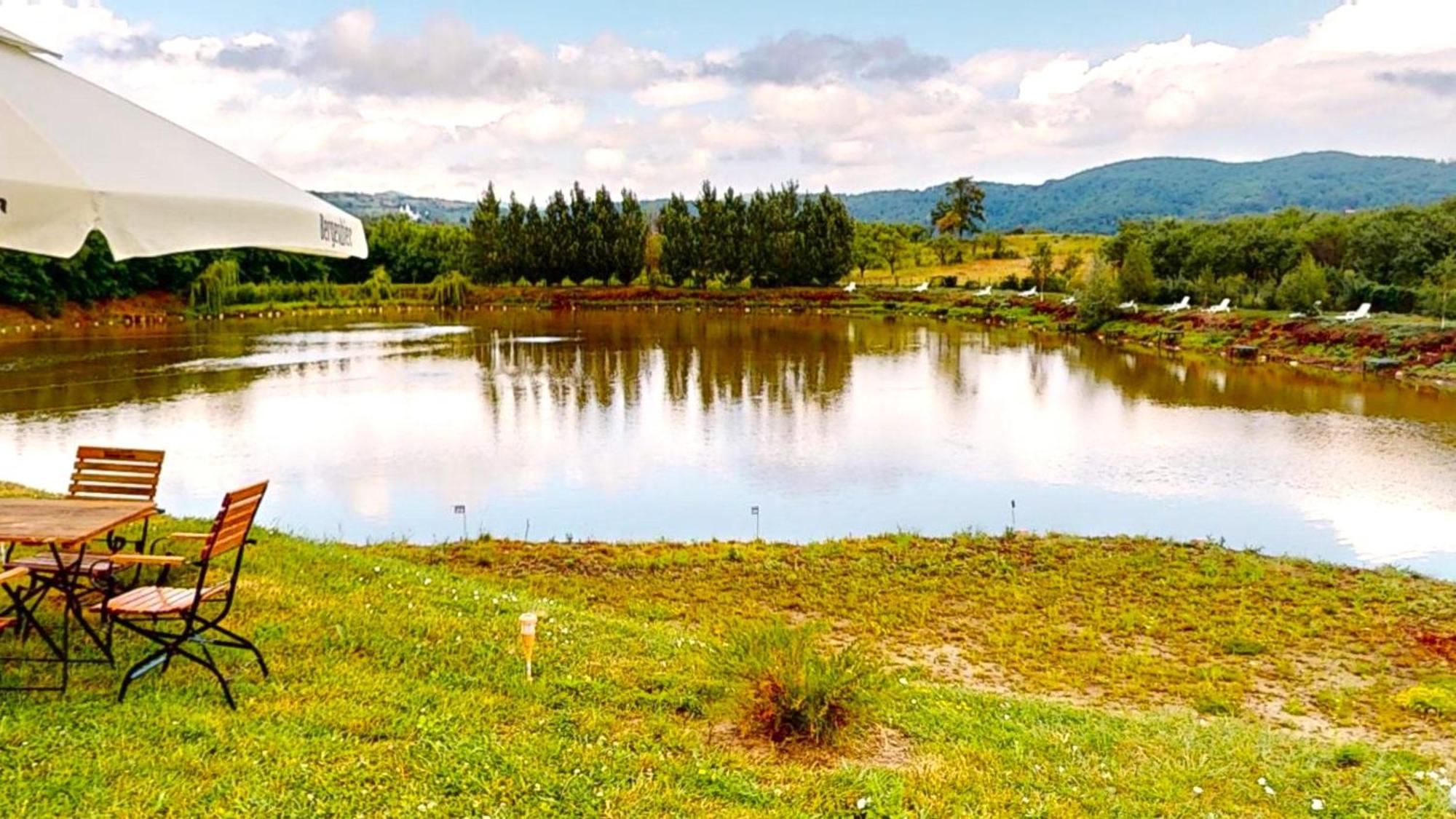 Mountain Lake Jbs Hotel Focşani Exterior foto